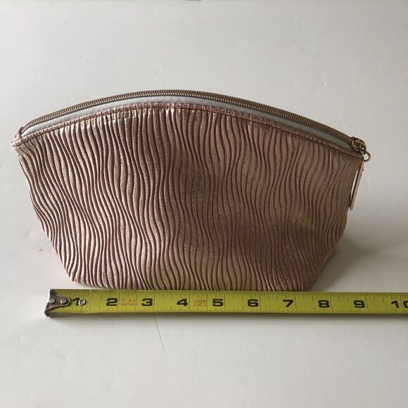 Lancome light Pink Shimmer Makeup Bag Zippered - Picture 6 of 8